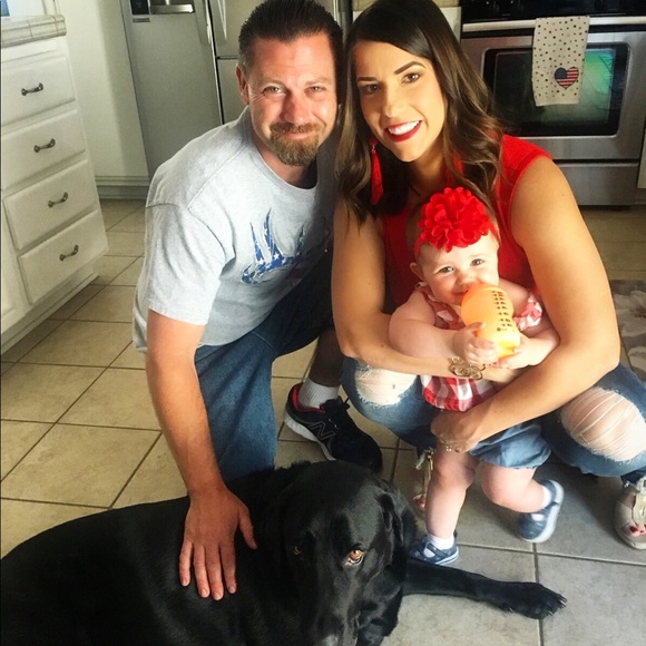 Meet the Posher, Elissa - Picture 2 of 2